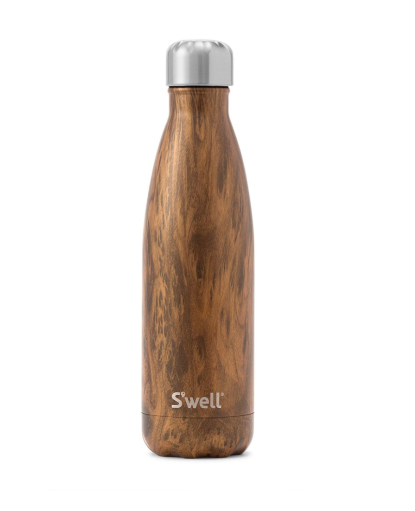 sustainable gifts for travelers: reusable water bottle