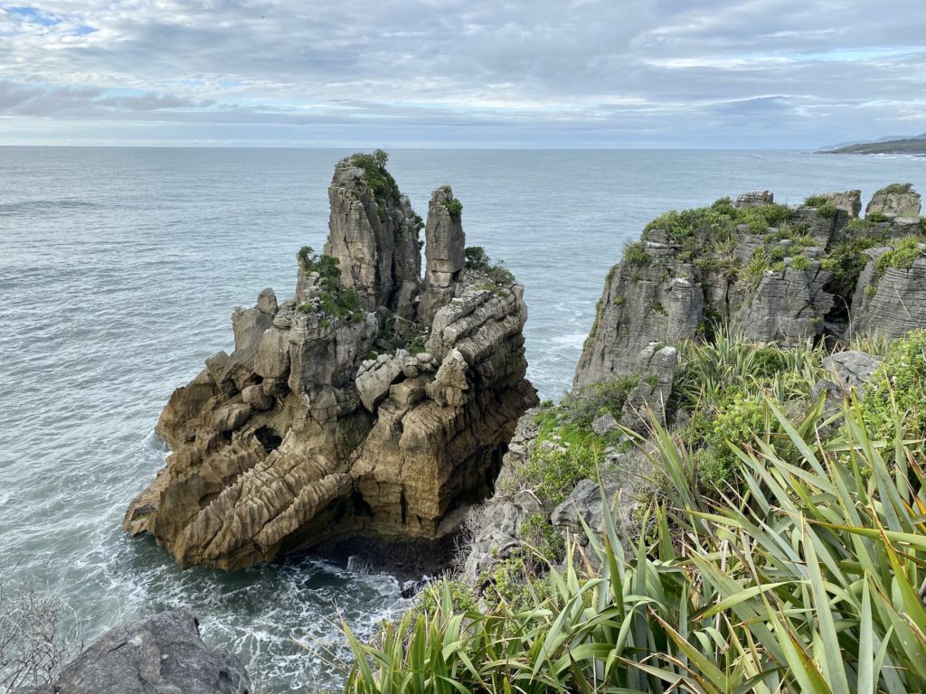 west coast day 2: punakaiki pancake rocks and cliffs