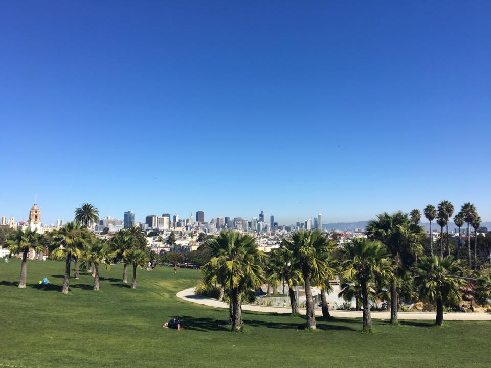 San Francisco travel guide: Mission Dolores park and a view of the San Francisco skyline