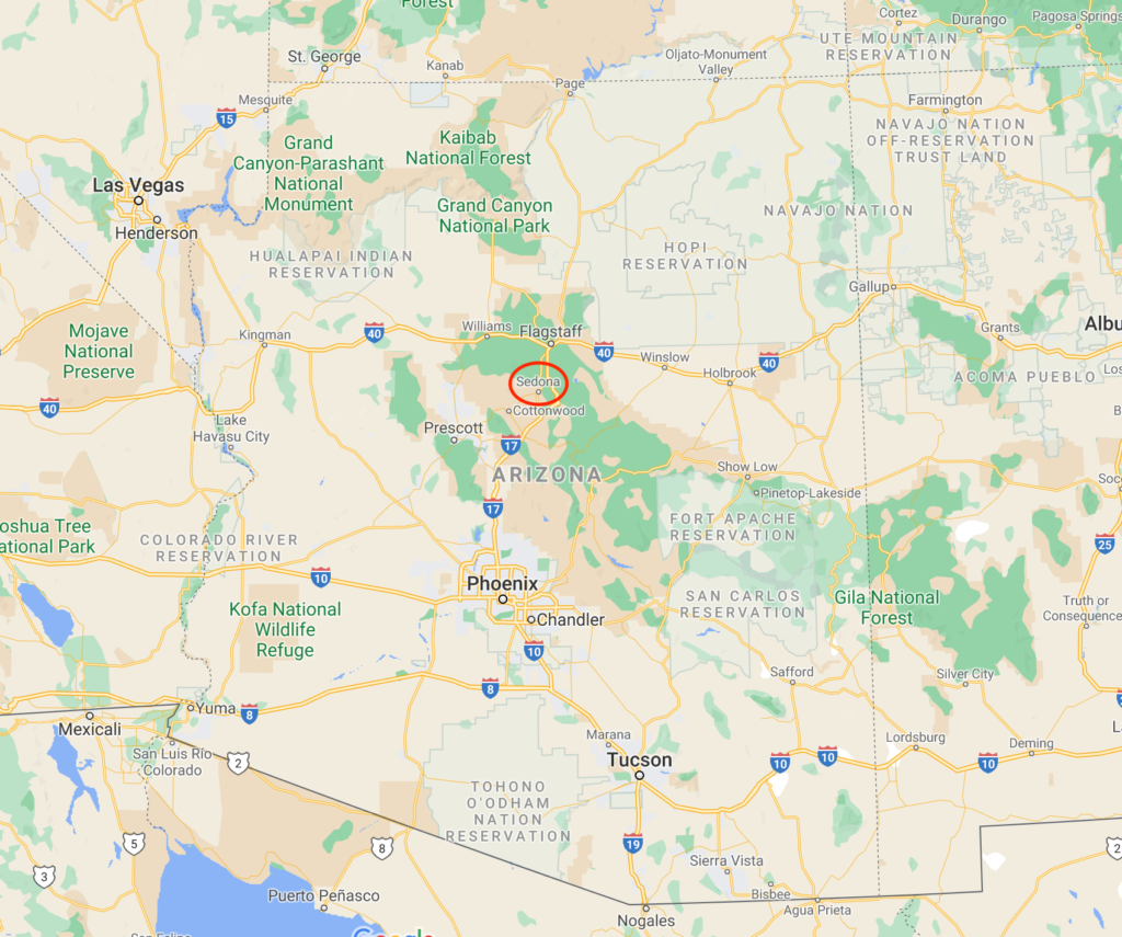 Sedona itinerary: map of Arizona with Sedona circled in red