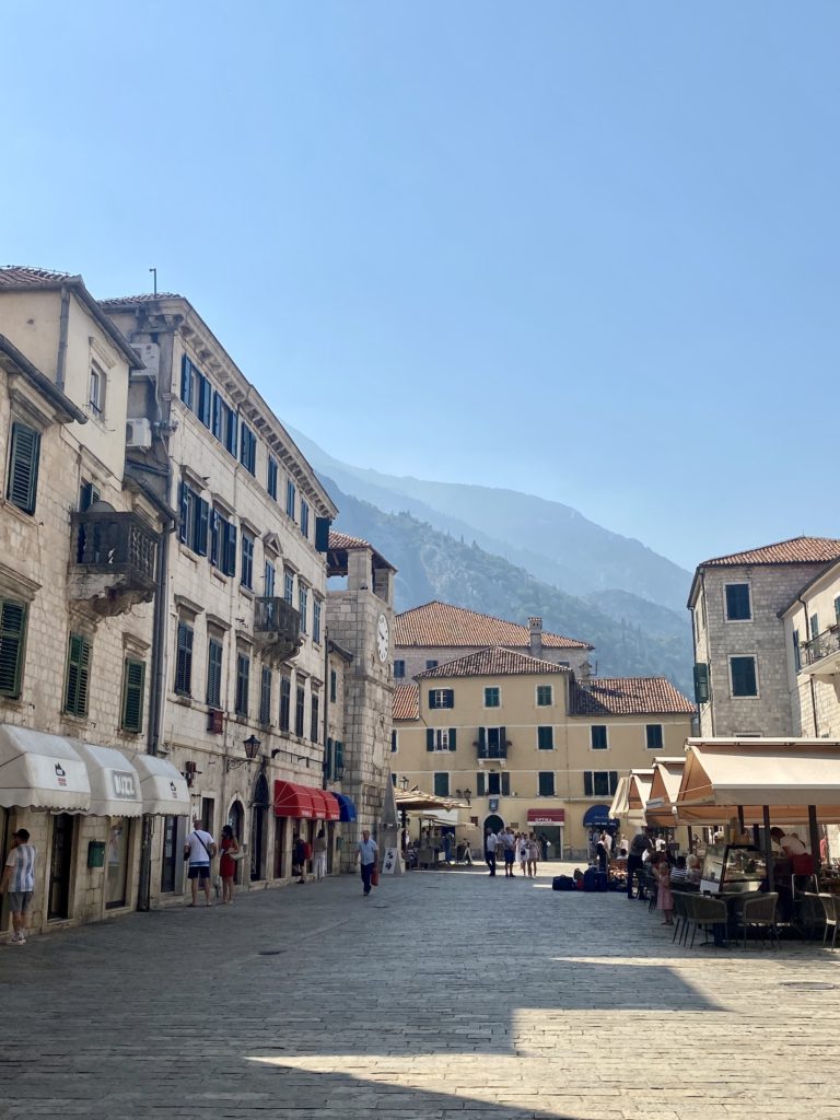 Kotor travel guide: Main Square, Clock Tower, and mountains
