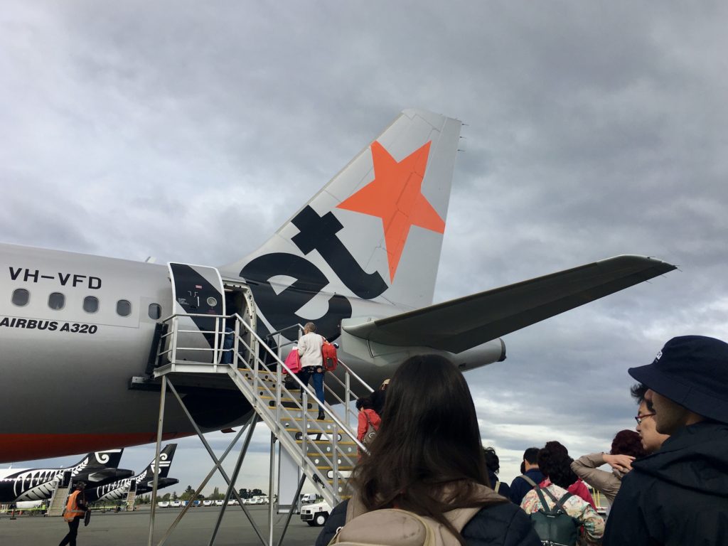 Travel New Zealand on a budget: Jetstar flight from Christchurch