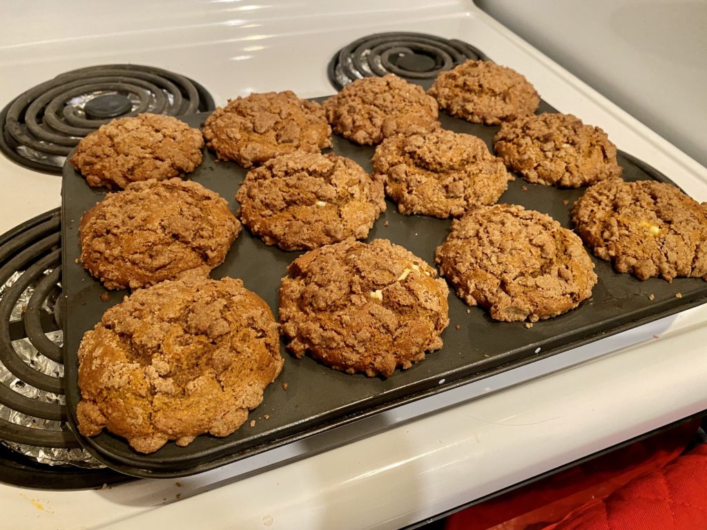 One Second Everyday in 2021: Pumpkin cream cheese muffins