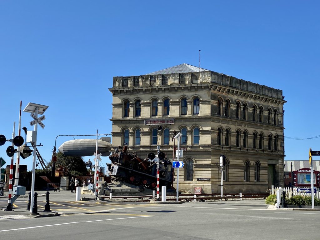 things to do in Oamaru: steampunk hq