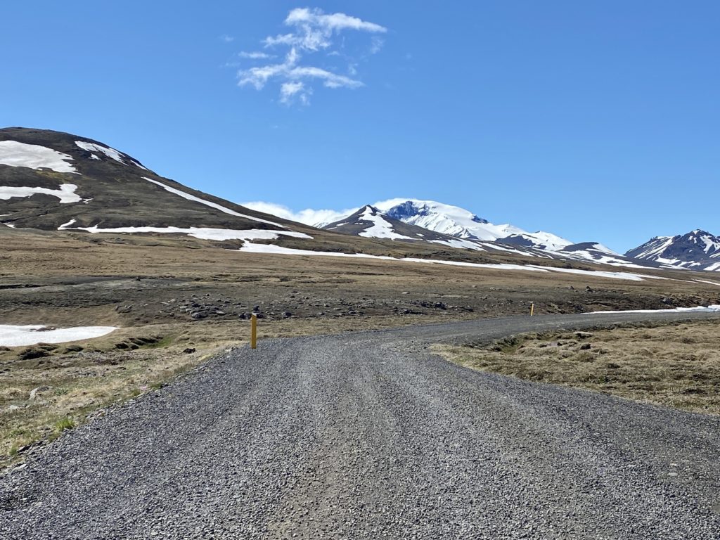 driving in Iceland: Gravel F-road in Iceland