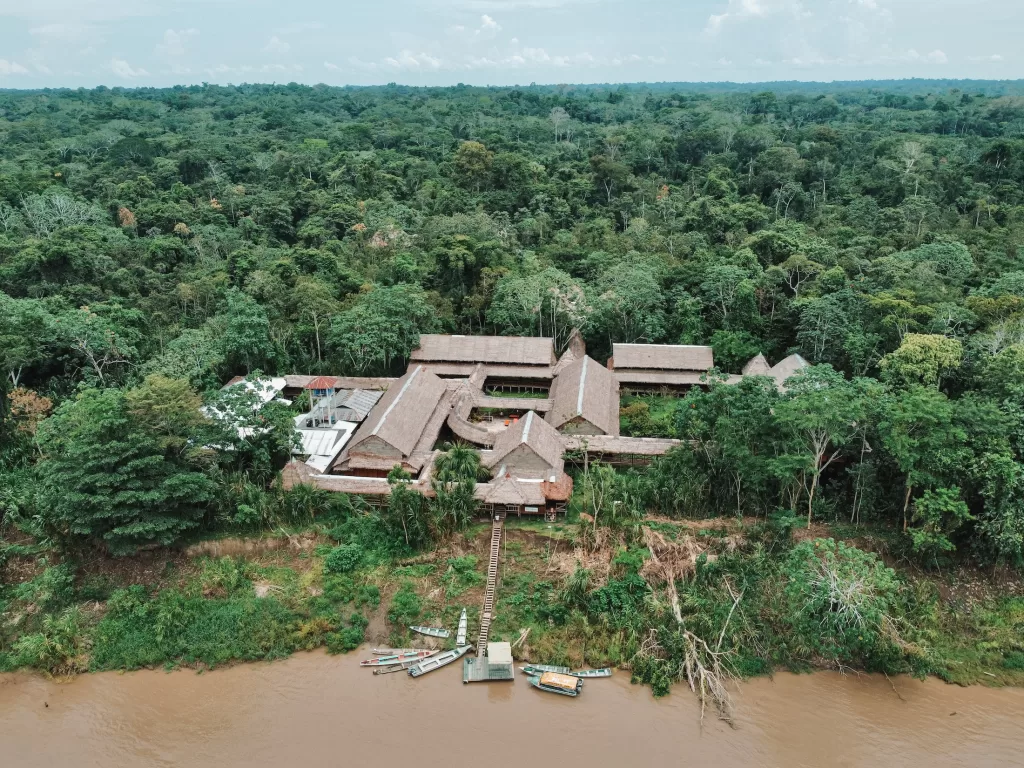 travel in your 20s: Heliconia Lodge, the Amazon river, Peru