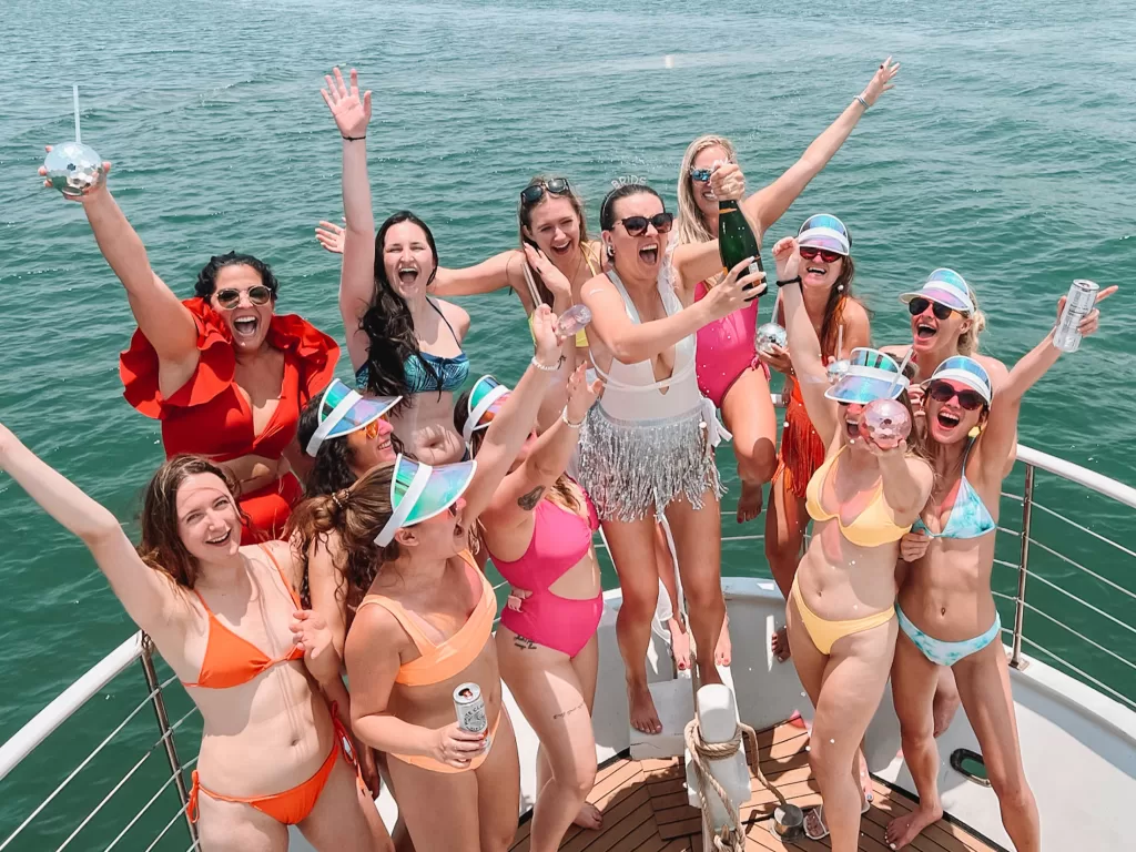 travel in your 20s: Group girls trip/bachelorette in Miami, Florida