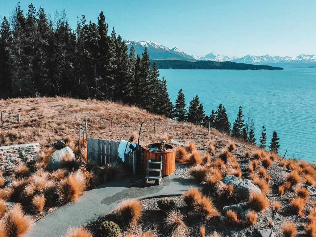 travel in your 20s: Luxury trip to Mt Cook Lakeside Retreat, Lake Pukaki, New Zealand