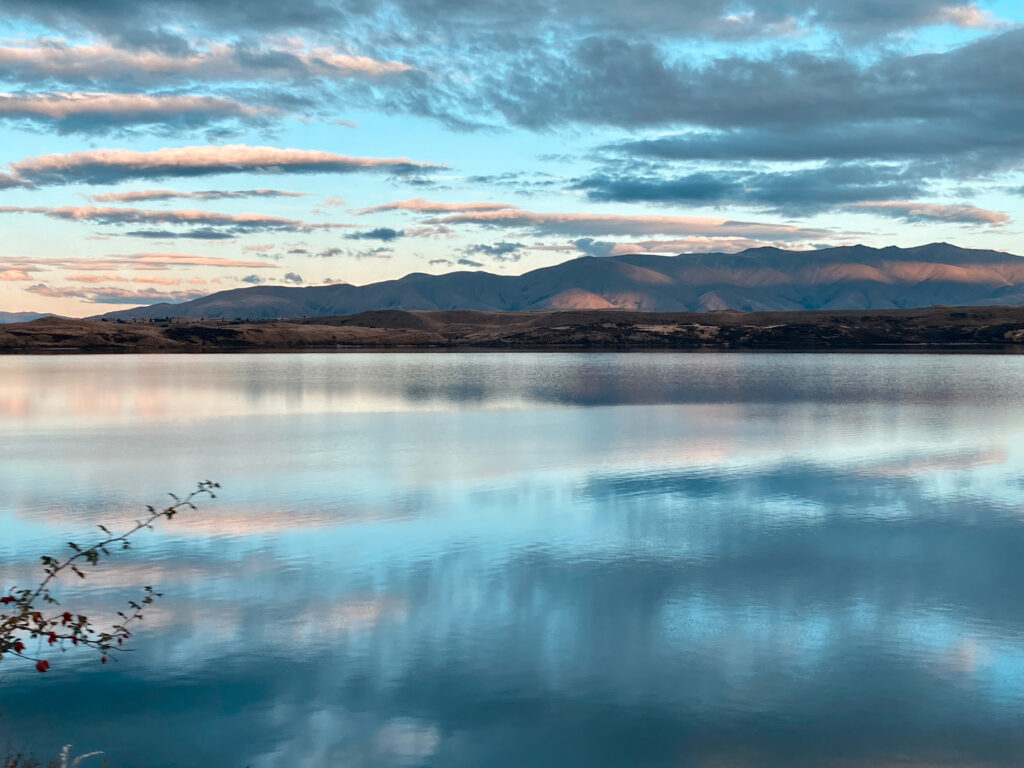 New Zealand lakes: Lake Ohau, South Island