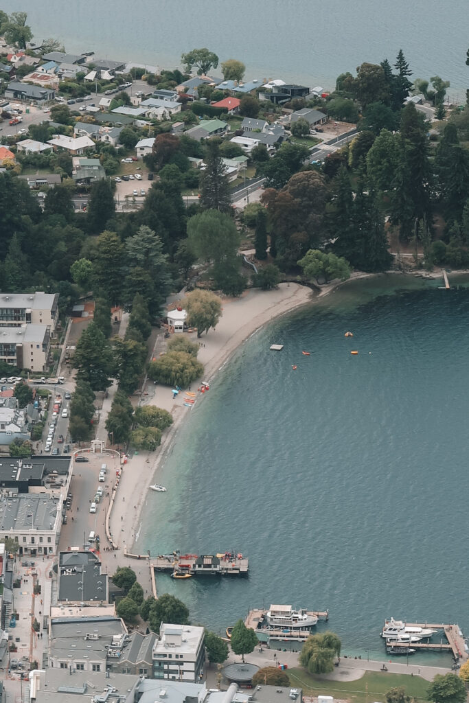 New Zealand lakes: Lake Wakatipu, Queenstown, South Island