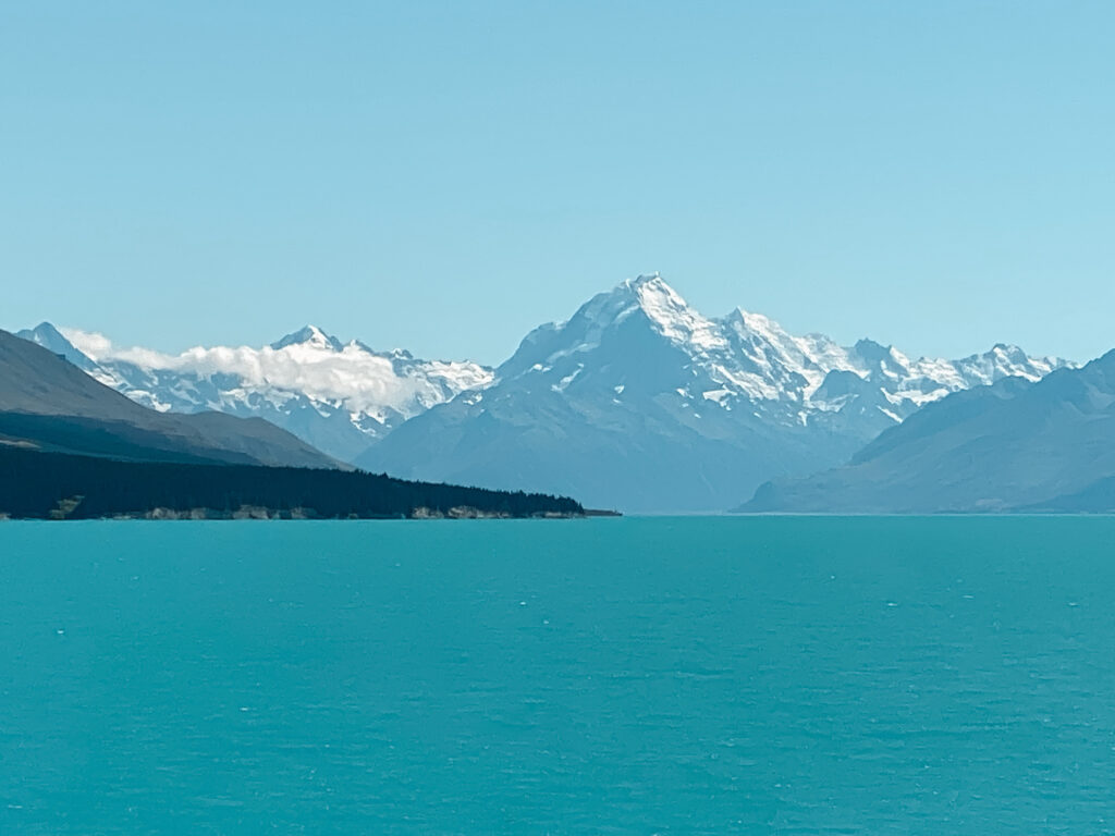 Lake Pukaki and Aoraki Mt Cook, South Island New Zealand