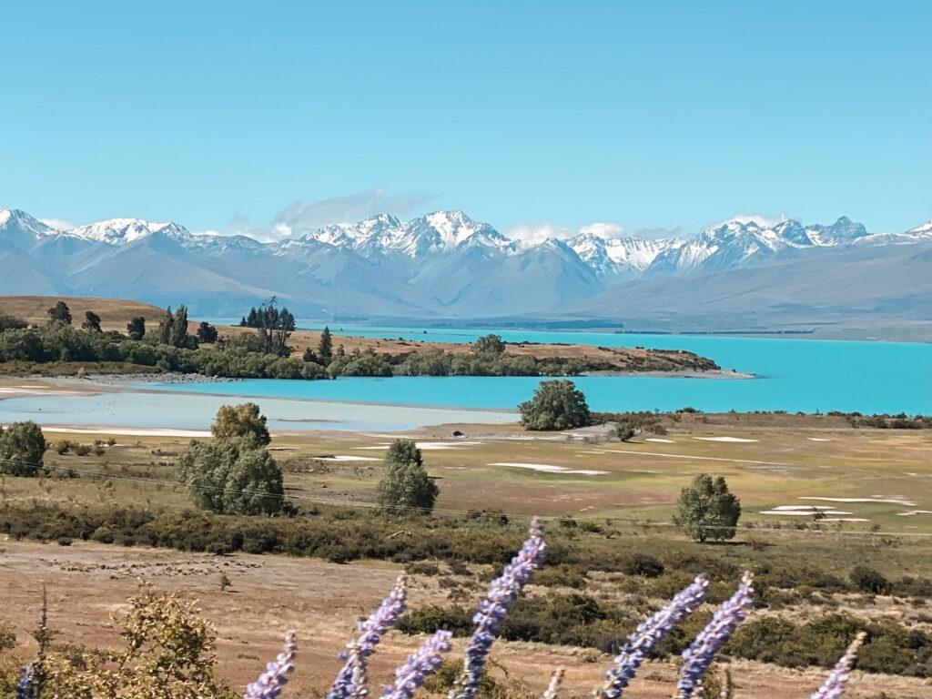 Things to do in Lake Tekapo: turquoise waters of Lake Tekapo and the Southern Alps mountains