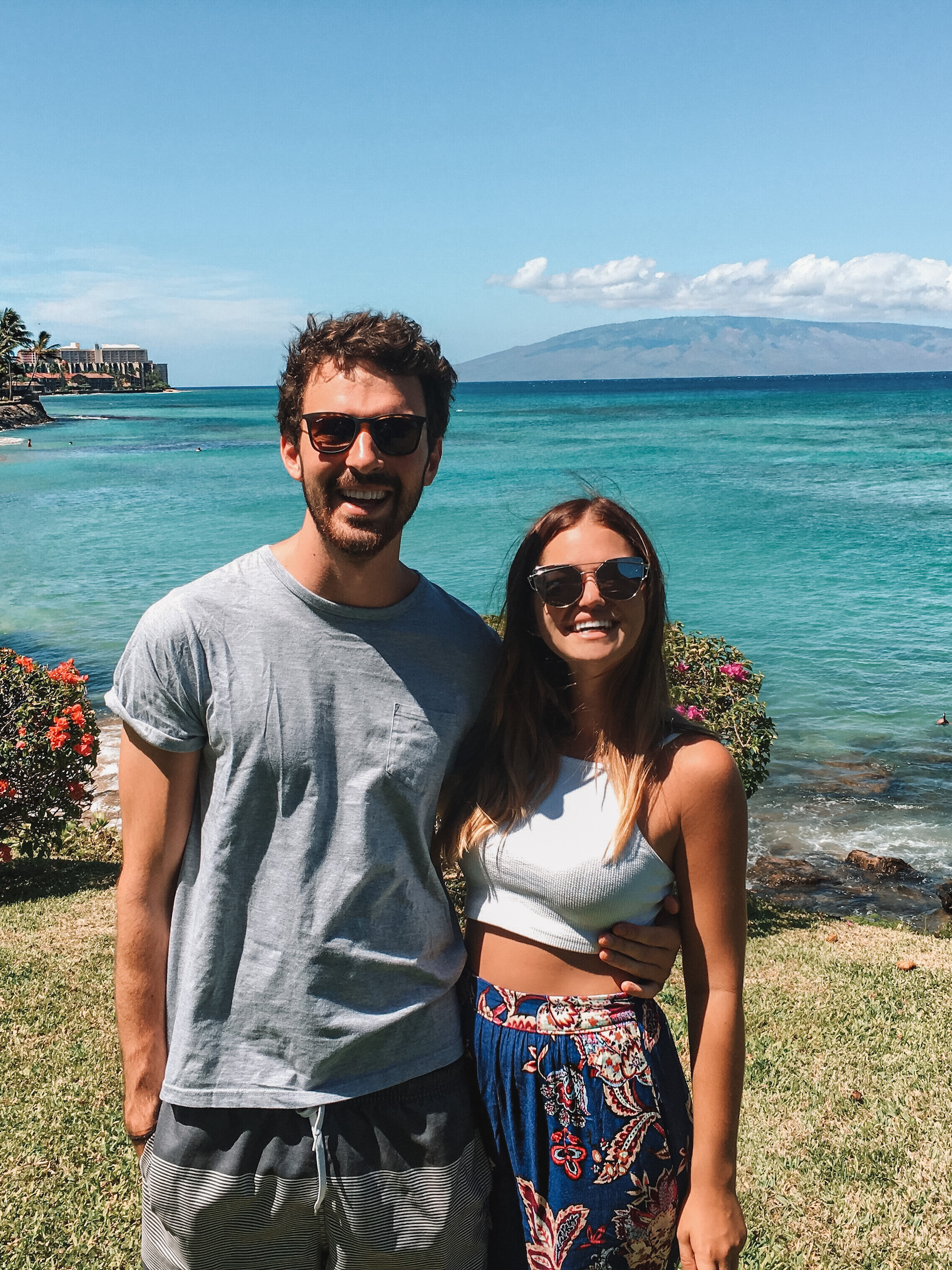 Couple travel quotes Instagram: Niki and Ben in Maui, Hawaii